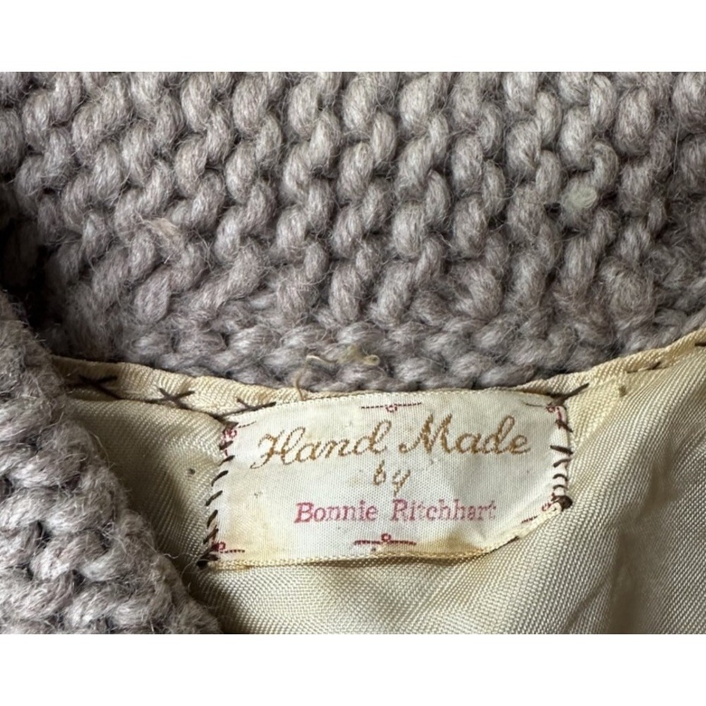 Vintage 1960s Handmade Cowichan Knit Horses Zippered Sweater See Measurements - Picture 4 of 5